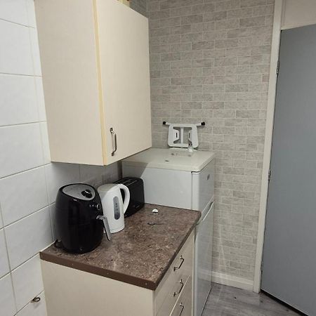 Bolton Apartment Екстериор снимка